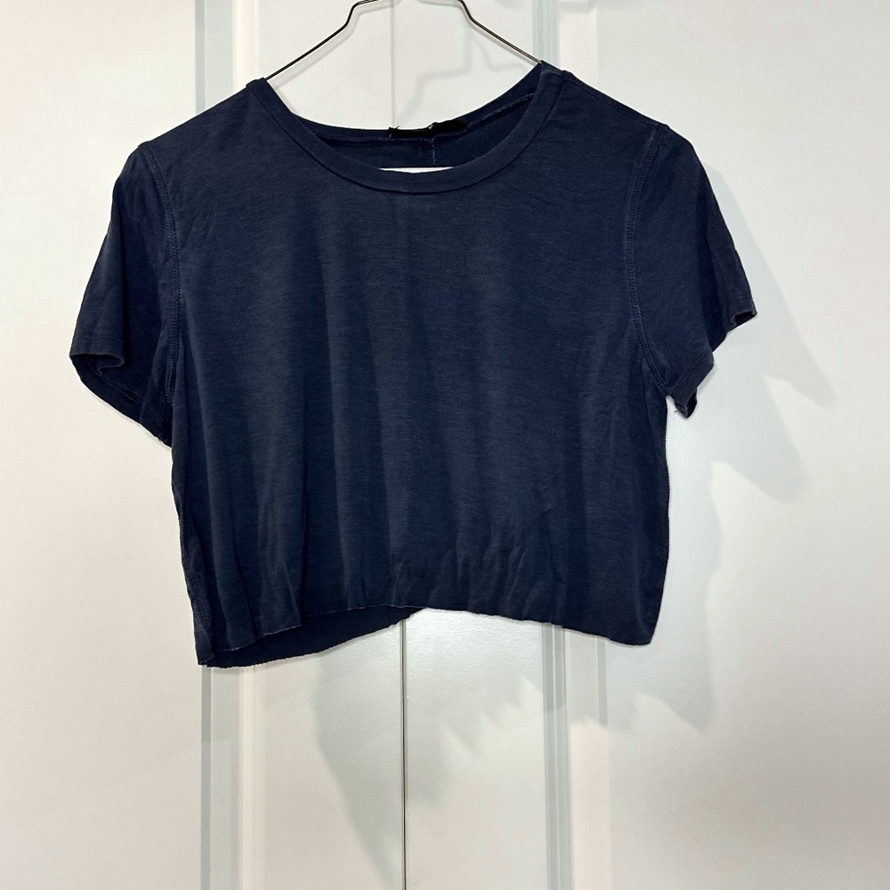 Navy cropped Tee Size M